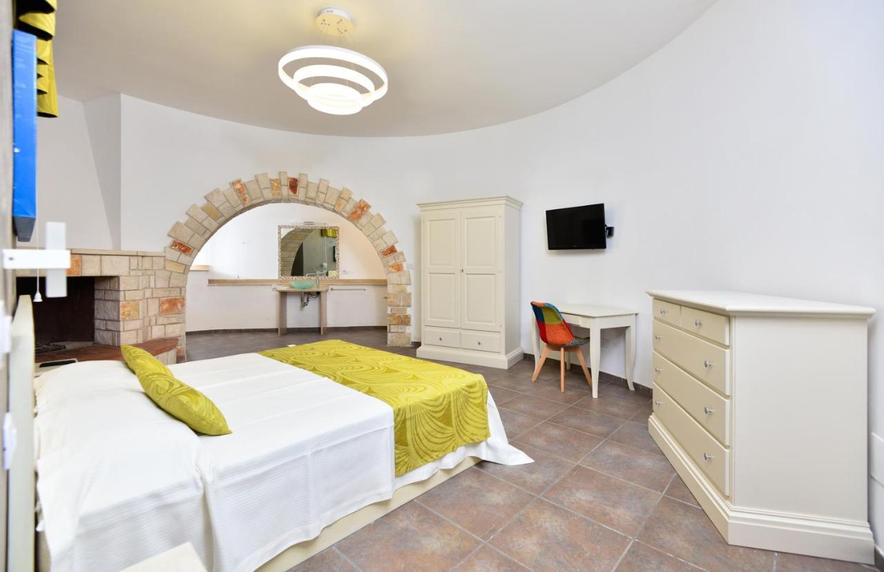 Damavi Suite 2 Torre dell'Orso Exterior photo