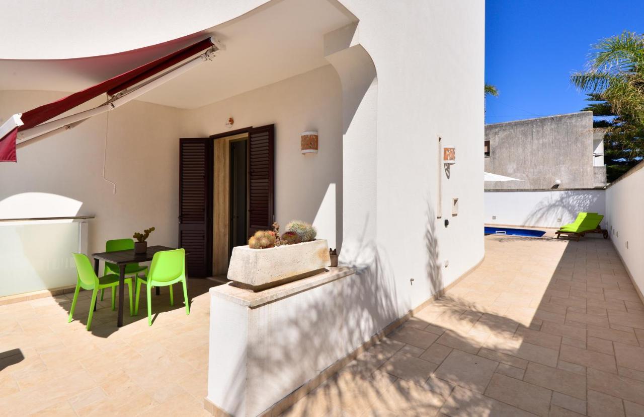 Damavi Suite 2 Torre dell'Orso Exterior photo