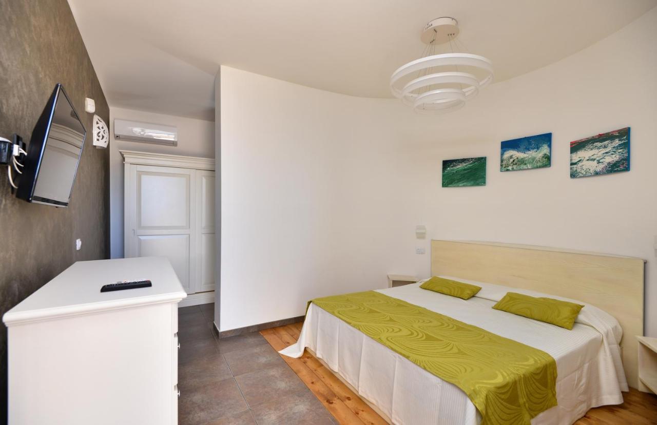 Damavi Suite 2 Torre dell'Orso Exterior photo