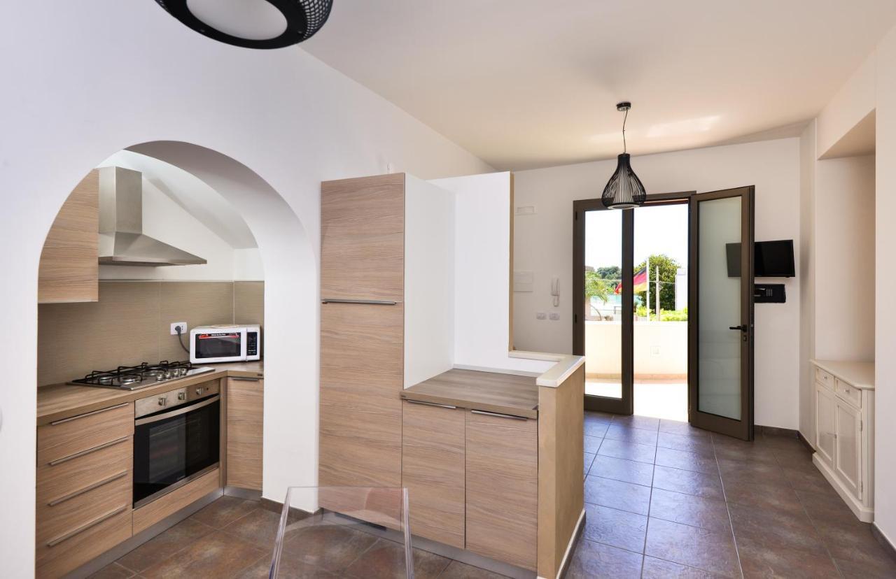 Damavi Suite 2 Torre dell'Orso Exterior photo